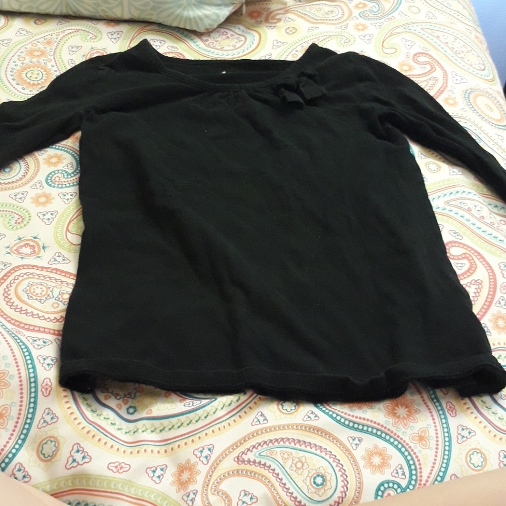 Black long sleeved shirt